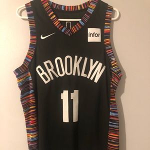 Men's black Kyrie Irving Brooklyn Nets jersey
